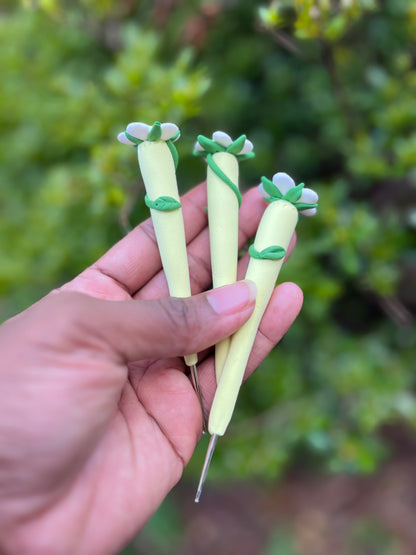 Strawberry Blossom Crochet Hook