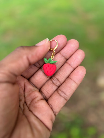 Strawberry Crochet Magnet Kit