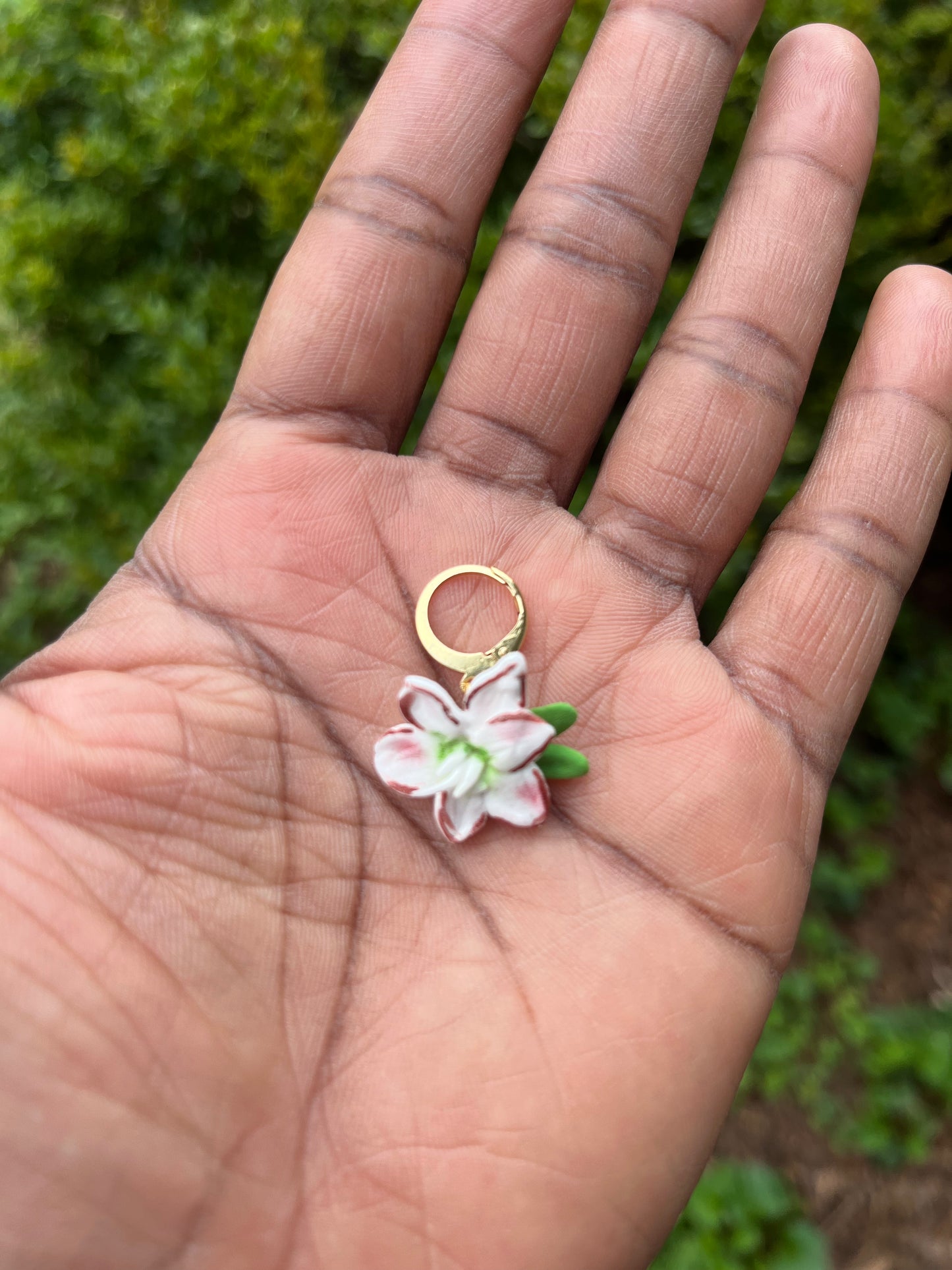 Picasso Amaryllis Stitch Marker