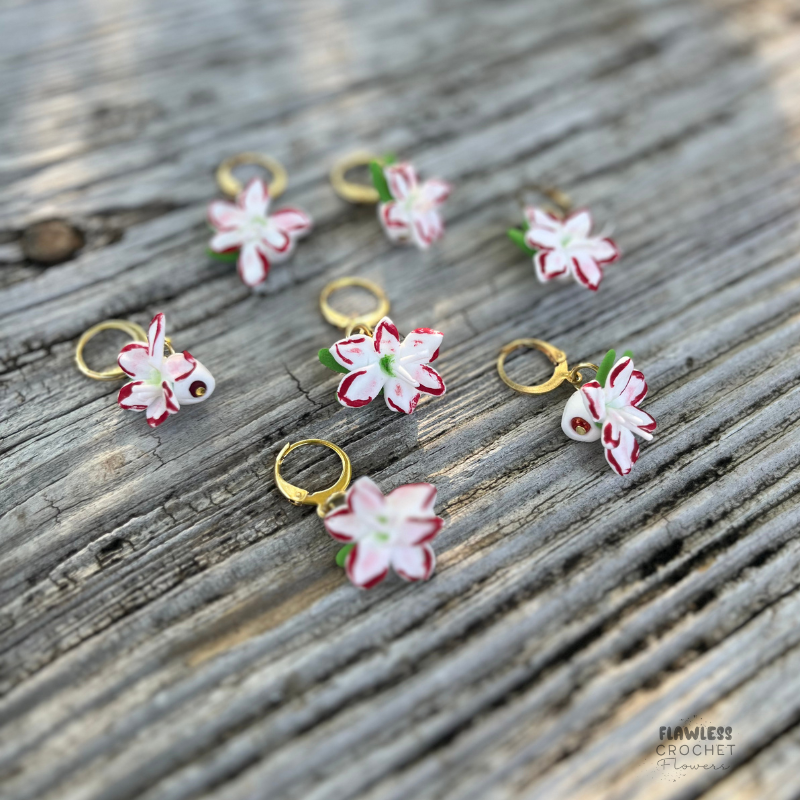 Picasso Amaryllis Stitch Marker