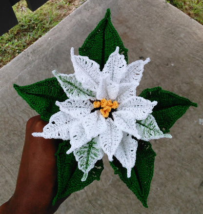 Crochet Poinsettia Pattern