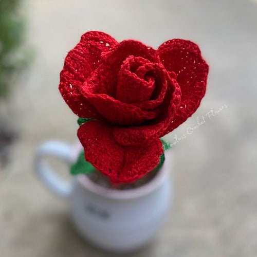 Crochet Rose Queen of Hearts