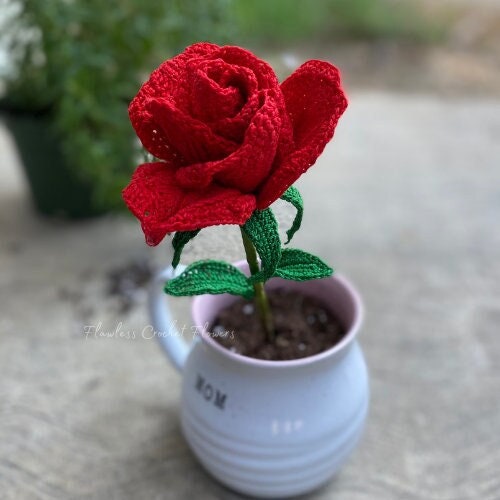 Crochet Rose Queen of Hearts